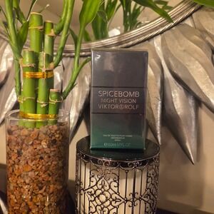 Viktor Rolf Spicebomb Night Vision Men 1 7oz Eau de Toilette Spray Designer New
